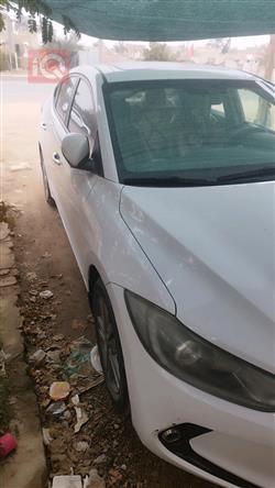 هیۆندای ئەلەنترا